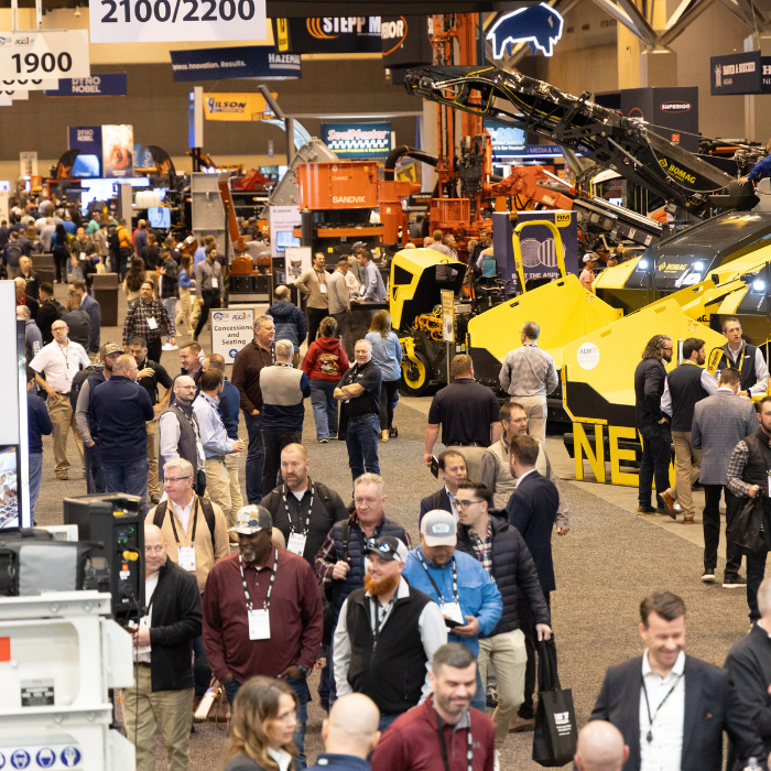 exhibitor show floor world of asphalt 